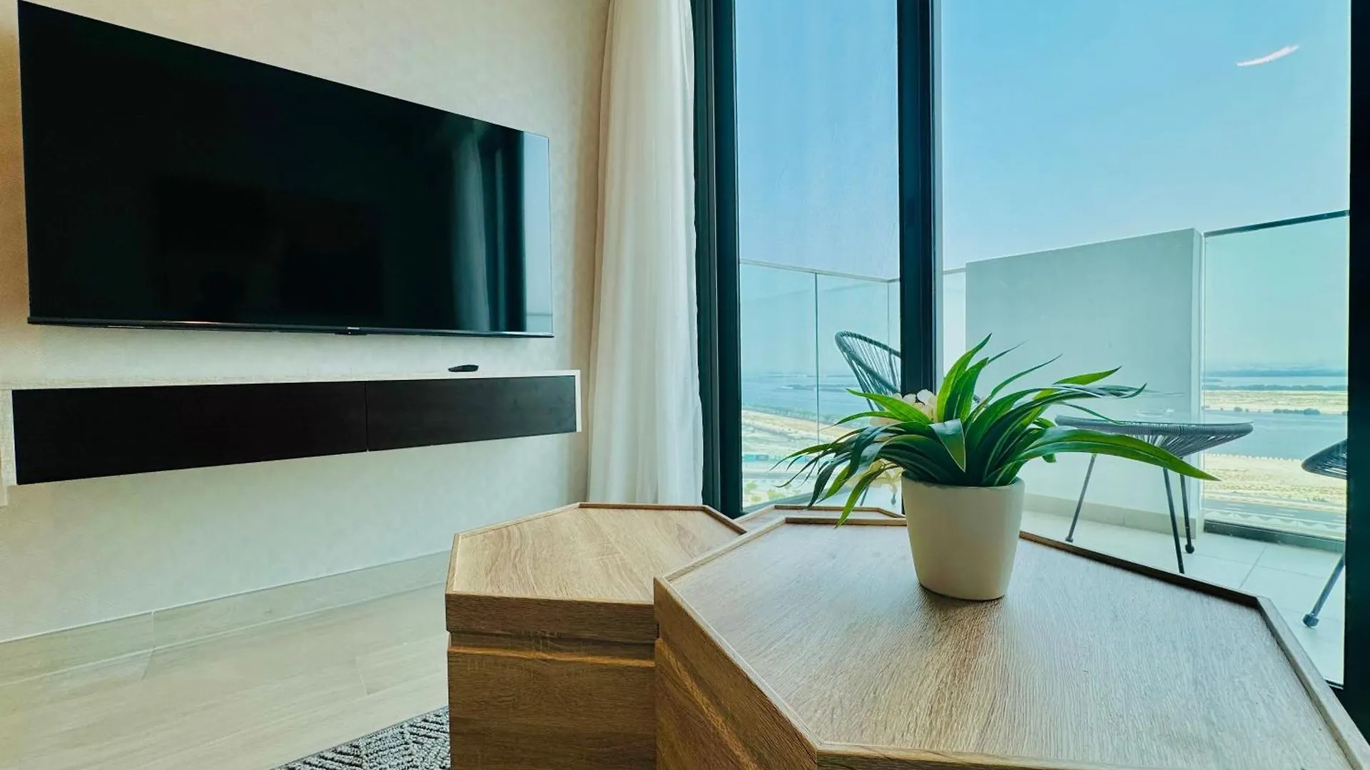 Apartment Venduras - Skyline View Farhad Azizi Residence Al Jaddaf Dubai United Arab Emirates